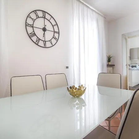 Luce Centro - 3 Apartment Turin